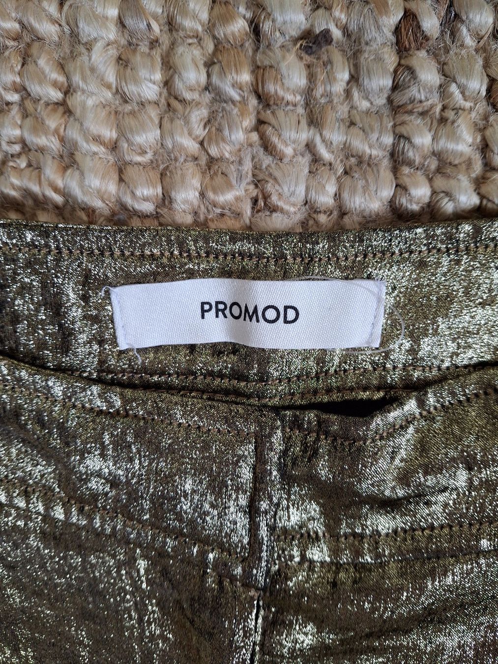 Promod Pantaloni: Pantalon fluide doré Promod T38 – Usato da Lausanne venduto da Cognitia 1