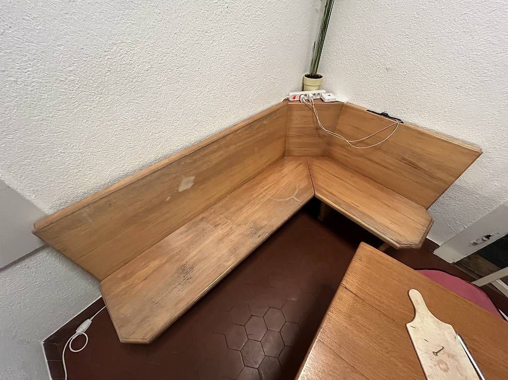 Panchine: Eckbank Holz – Usato da Biel/Bienne venduto da schoubi