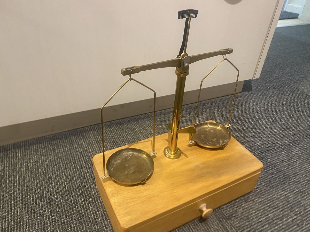 Bilance e pesi: Balance de précision vintage trébuchet – Usato da Ardon venduto da Jm8 2