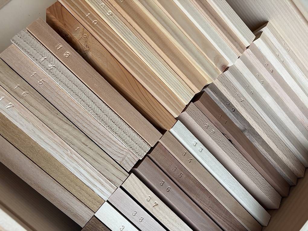 Articoli in legno: Holzmustersammlung / Musterbox BFH – Usato da Dübendorf venduto da laser_91 1