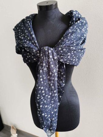 Foulard Blau mit Blumen