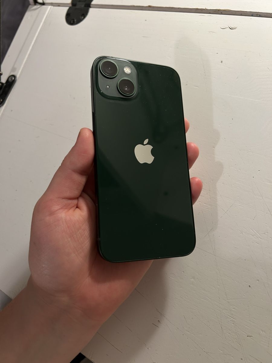 Apple Telefoni cellulari / Smartphones: IPhone 13 – Usato da Binningen venduto da fiona_pini 4