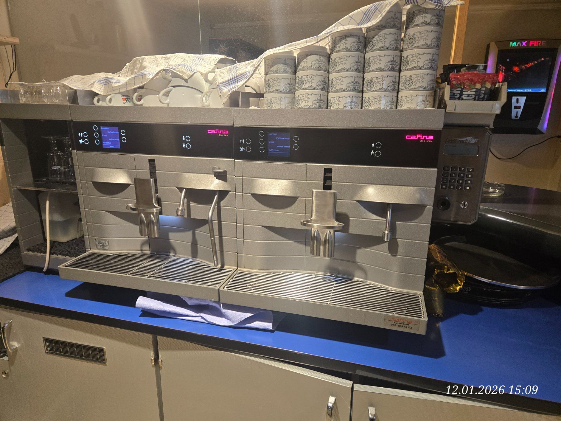 Macchine per caffè & Macchine per espresso: Gastro 2 Kaffemaschienen Cafina Alpha – Usato da Erstfeld venduto da Gina033 5
