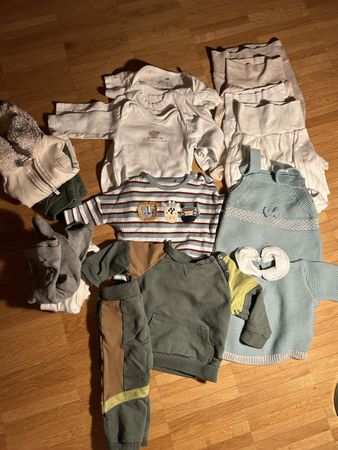 HERBST 16-teiliges Baby-Kleiderpaket Gr. 50/56