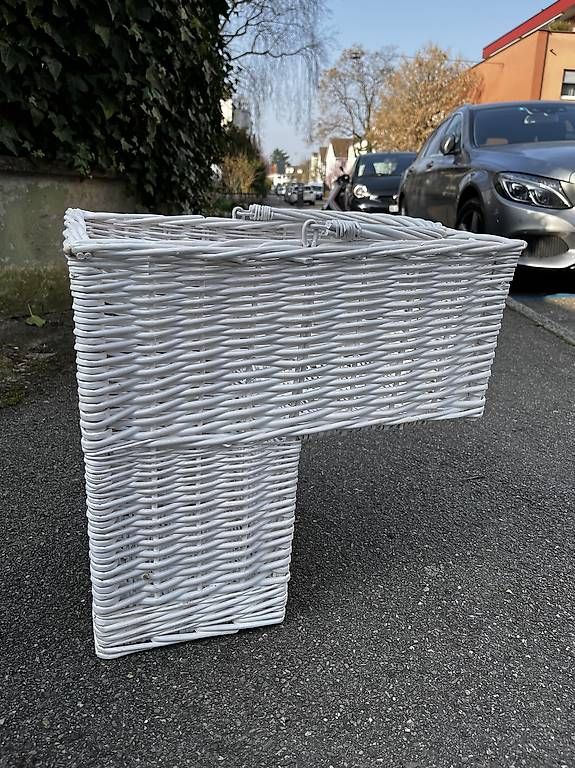 Altro per la casa: Treppenkorb geflochten – Usato da basel venduto da Tube7 2