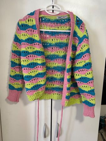 Bunte Strickjacke von Zara (S)