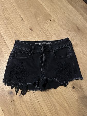 American Eagle Shorts Gr. 34 mit Spitze schwarz