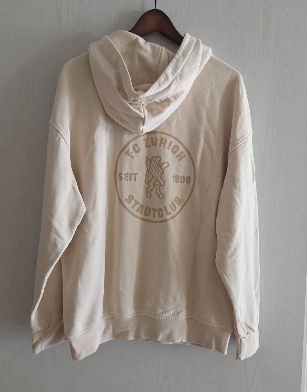 FCZ Maglioni & Felpe: FCZ-Hoodie (Grösse M) – Usato da Zürich venduto da wile_coyote 1