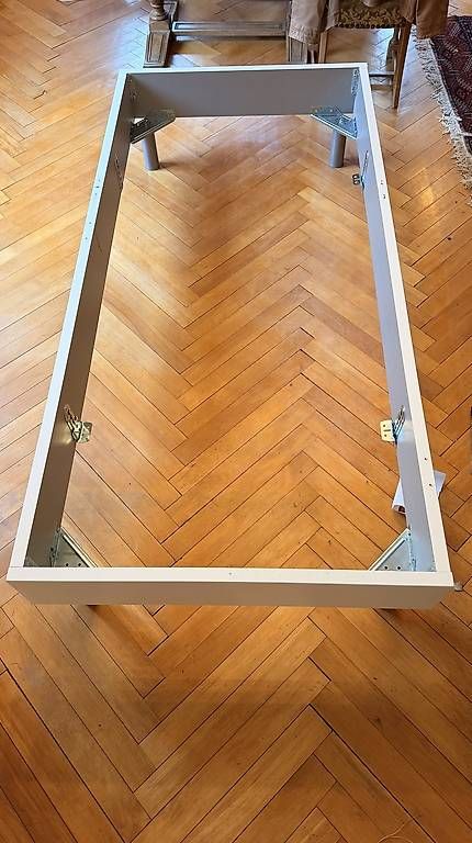 Lits: Gratis Bettrahmen 90x200 – D'occasion à Bern par dexter123