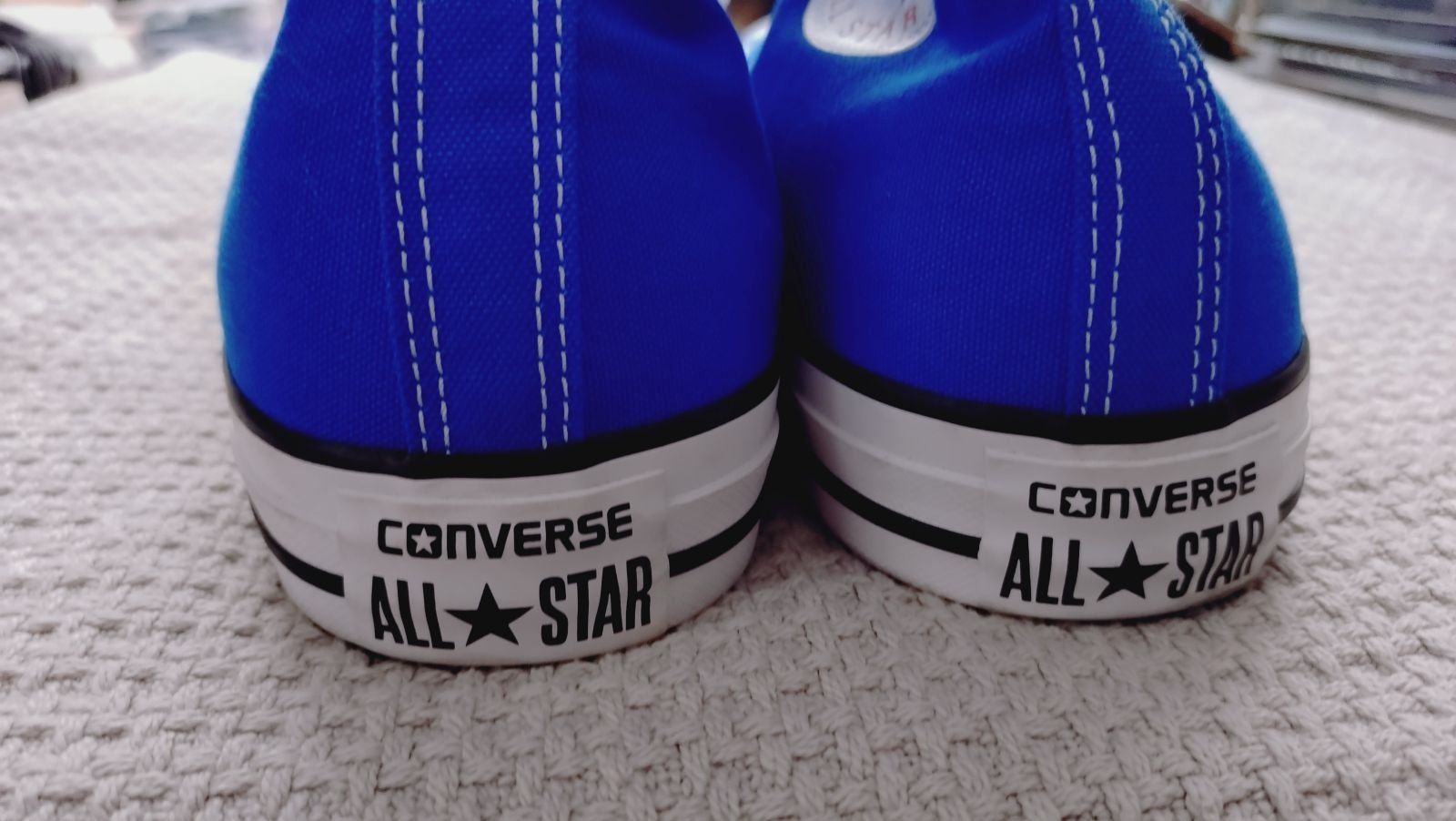 Converse Scarpe da uomo: Converse Chuck Taylor All Star Blau Gr. 44.5 – Nuovo (secondo la descrizione) da Grüningen venduto da Stargazer 1