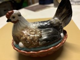 Antike Keramik Dose Henne auf Nest Handbemalt Vintage Raritä
