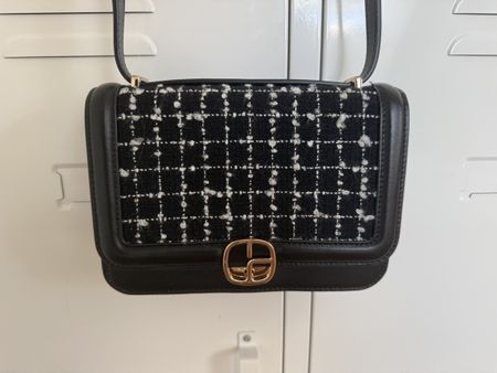 Elegante Claudie Pierlot Tasche, neuwertig, Schwarz/Weiss