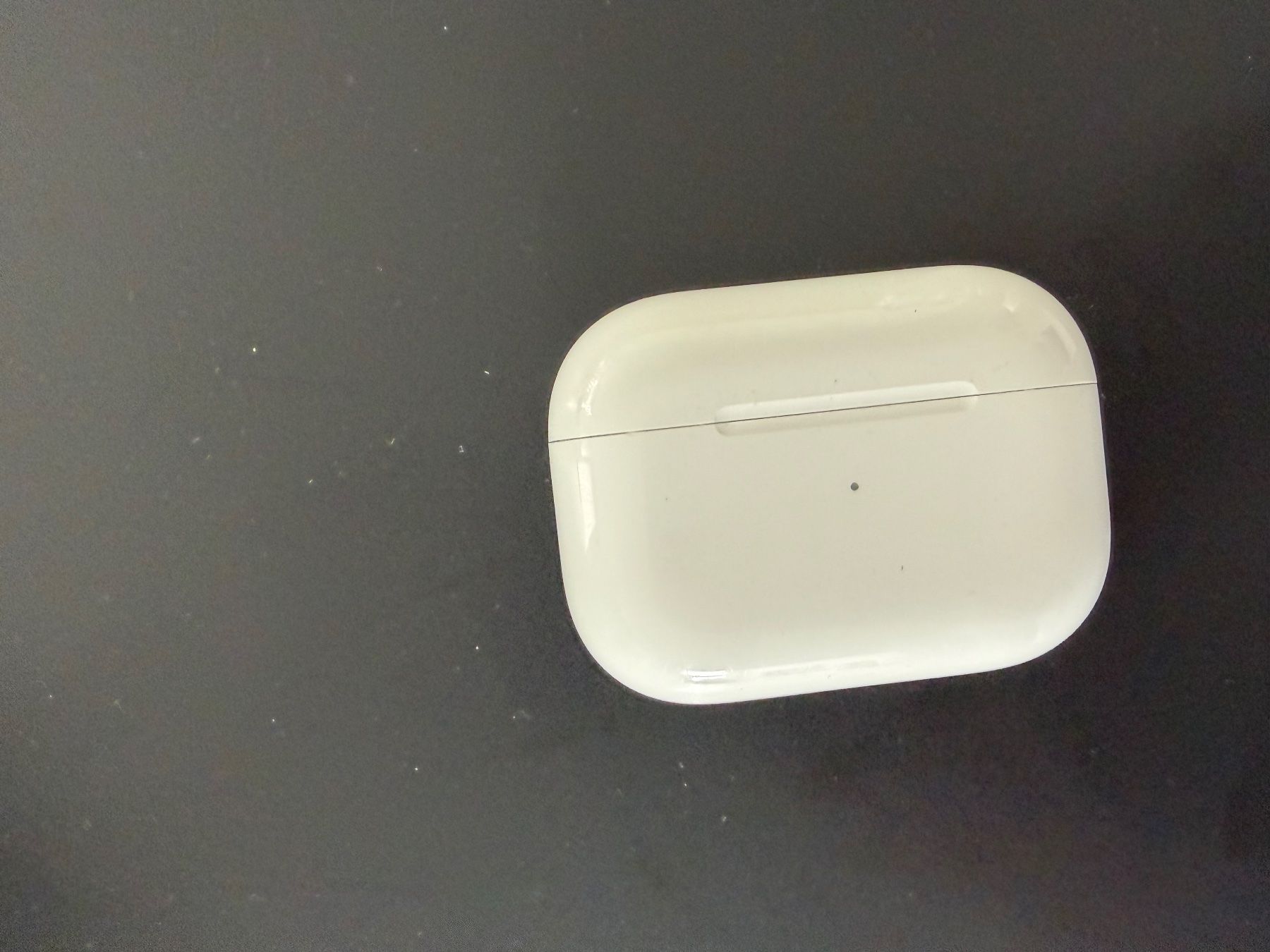 Apple Caricabatterie: Apple AirPods Pro 1 Ladecase weiss – Usato da St-Légier-Chiésaz venduto da arn_bb59