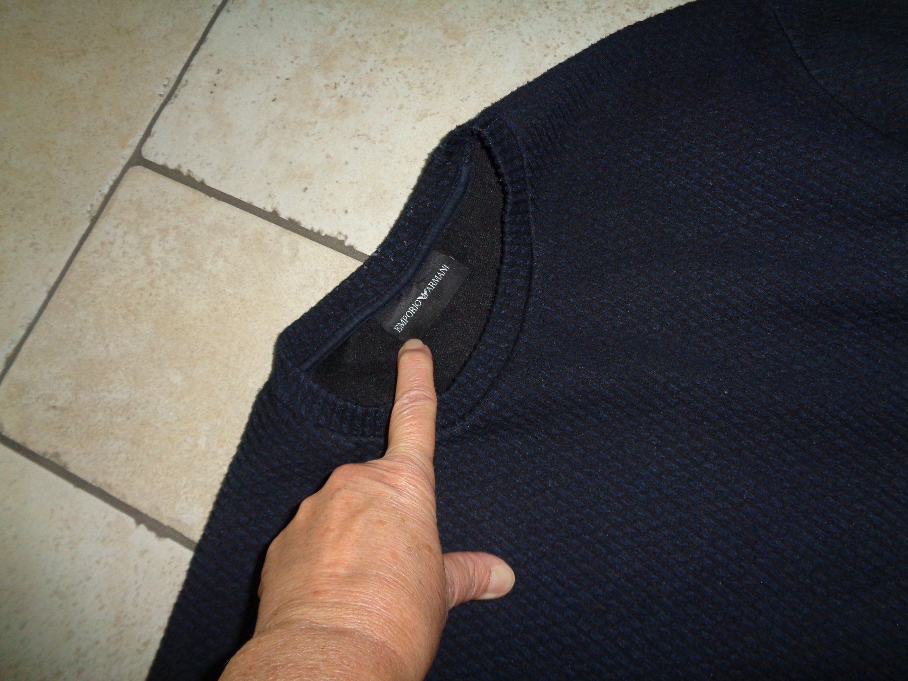 Armani Pullover & Sweatshirts: Pulli  Armani  Grösse L – Gebraucht aus Kreuzlingen von Robi-2003 1
