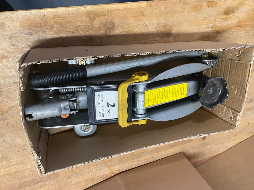 Kraftwerk 38102 Wagenheber Extra Flach – 2 T Tragkraft, Für Garagen & Auto-Reparaturen