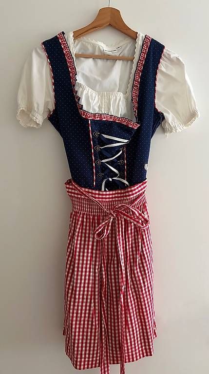 Vestiti: Dirndl "Stockerpoint" – Usato da Rain venduto da Jasbe
