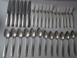 Versilbertes Besteck 30-teilig WM F