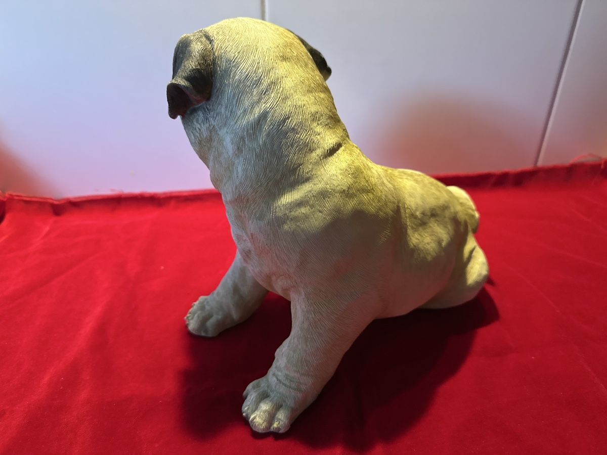 Statuette: Mops Figur Dekoobjekt aus Kunstharz – Usato da Zürich venduto da Chaeffeler 2