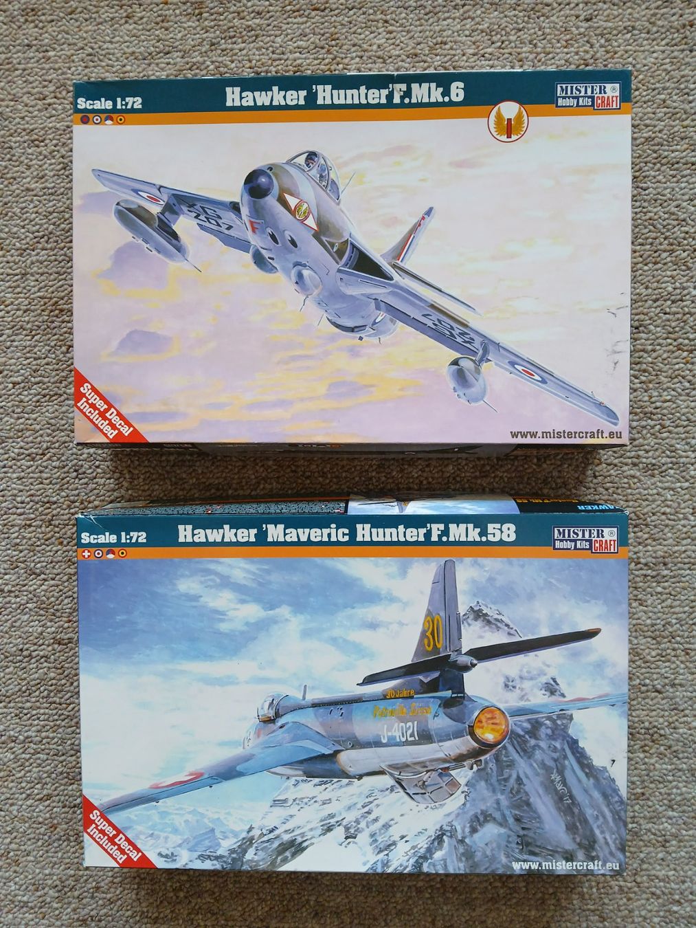Kit di modellismo & Modellini statici: Hawker Hunter 1:72  Mister Craft Hobby Kits – Nuovo e nell'imballaggio originale da Steffisburg venduto da ursusmaritimus