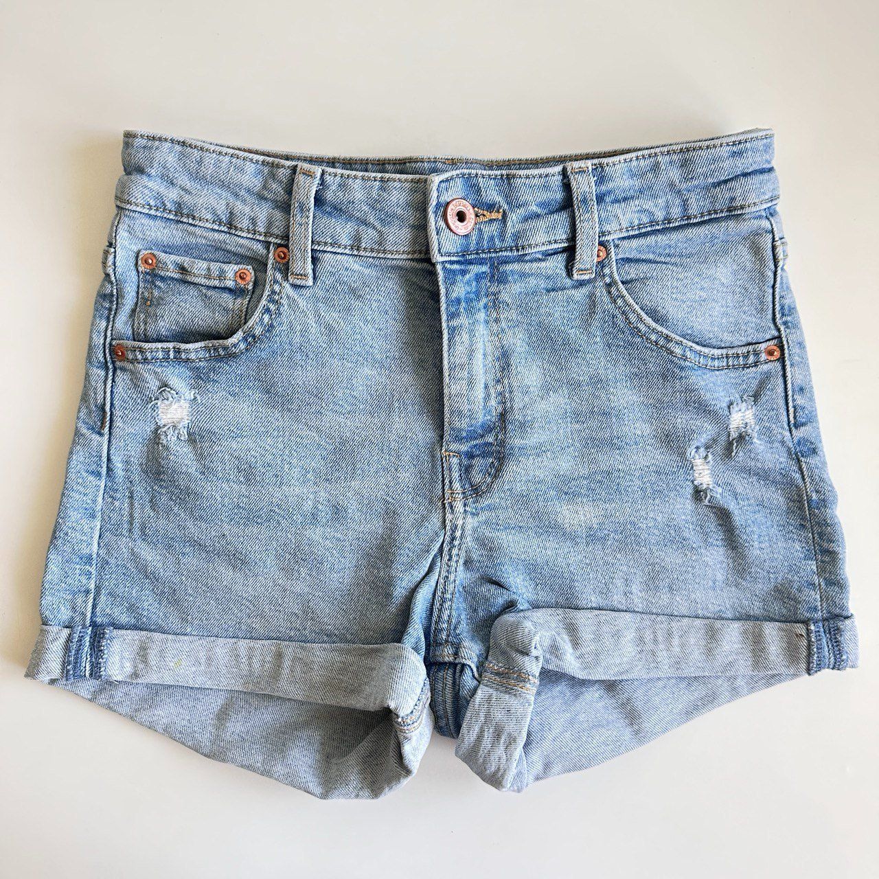 Bershka Pantaloni: Bershka Jeans Hotpants Gr.36 – Usato da Dietikon venduto da Ur-ga64