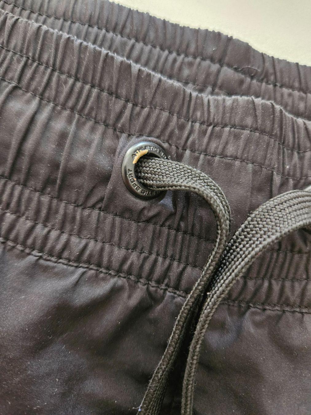 H&M Pantalons: Tolle, schwarze Sporthose Gr.34 – D'occasion à Schaffhausen par sabrina915 5