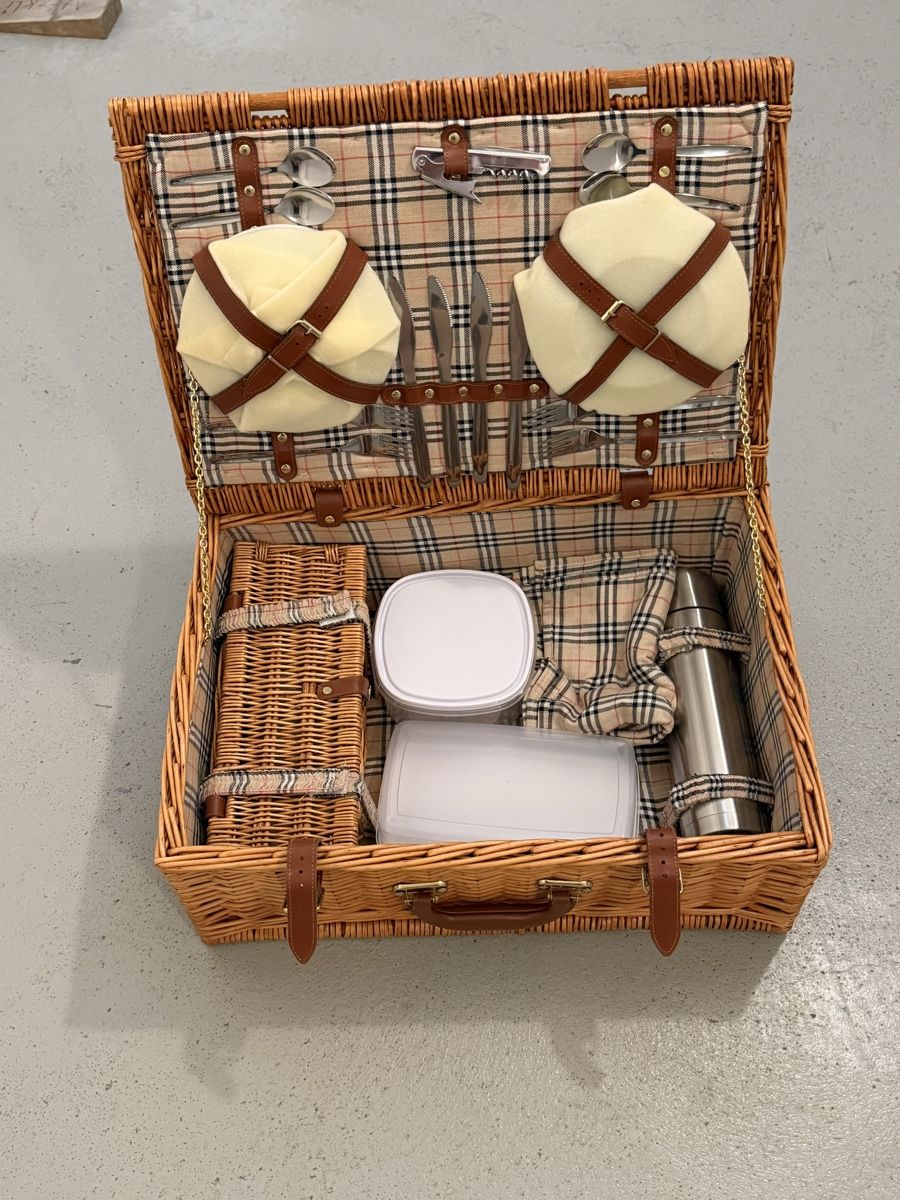Altro per la casa: Picknickkorb – Nuovo (secondo la descrizione) da Schwerzenbach venduto da Cheers70