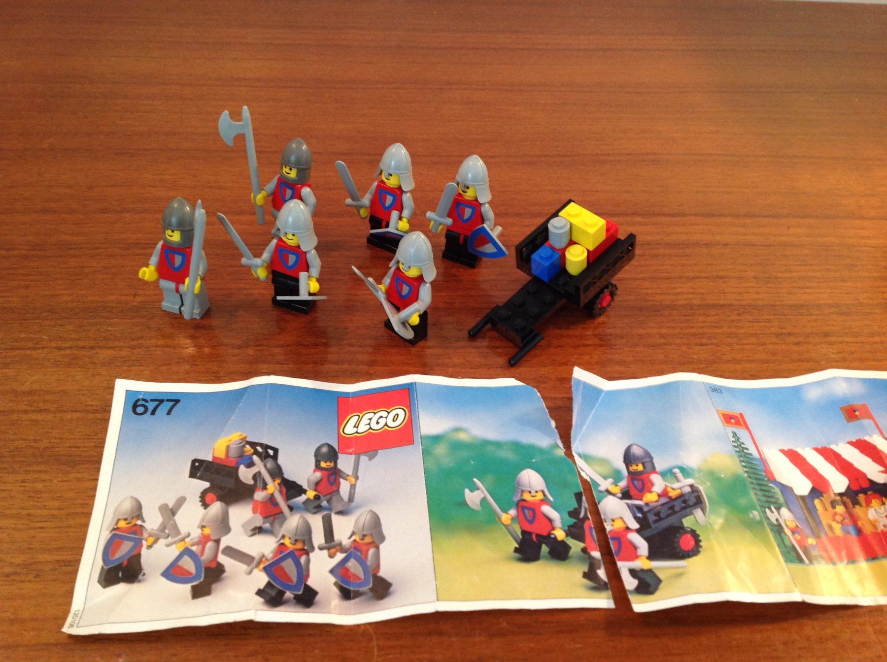 Lego Kit di costruzioni: Lot lego Vintage - Knight's Procession  677 – Usato da Vuiteboeuf venduto da broticaire