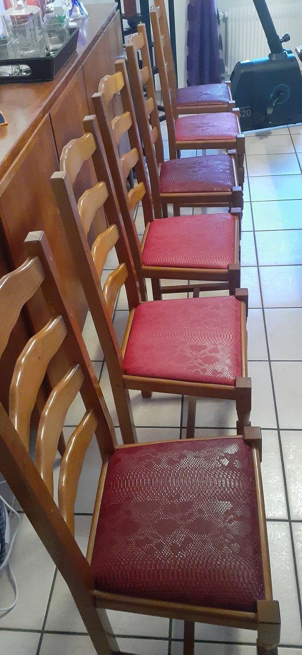 Sedie: 6 chaises en bois – Usato da Le Locle venduto da CHEGUA