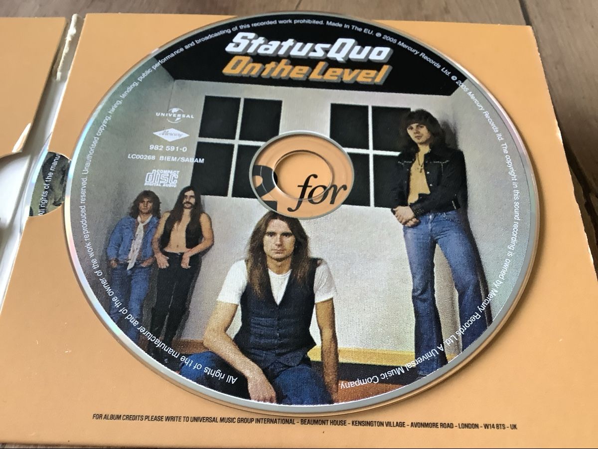 CD: Status Quo - On The Level + Quo (2CD) – Usato da herzogenbuchsee venduto da HIFIANER 4
