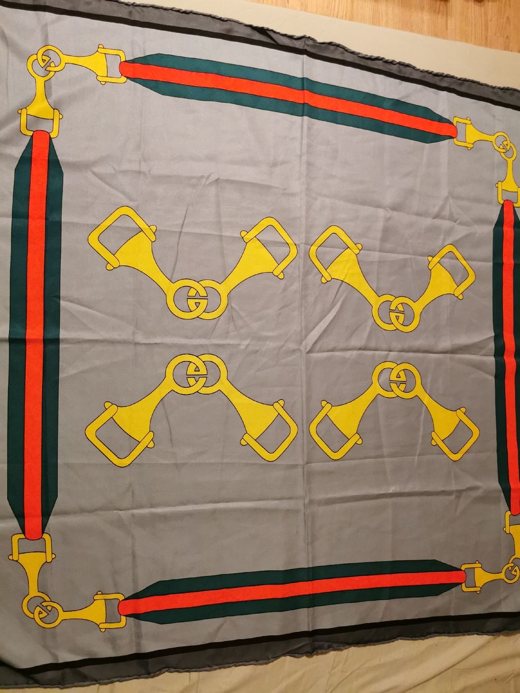 Foulard & Sciarpe: Seide Damen Tuch – Nuovo (secondo la descrizione) da Schlieren venduto da vlalif