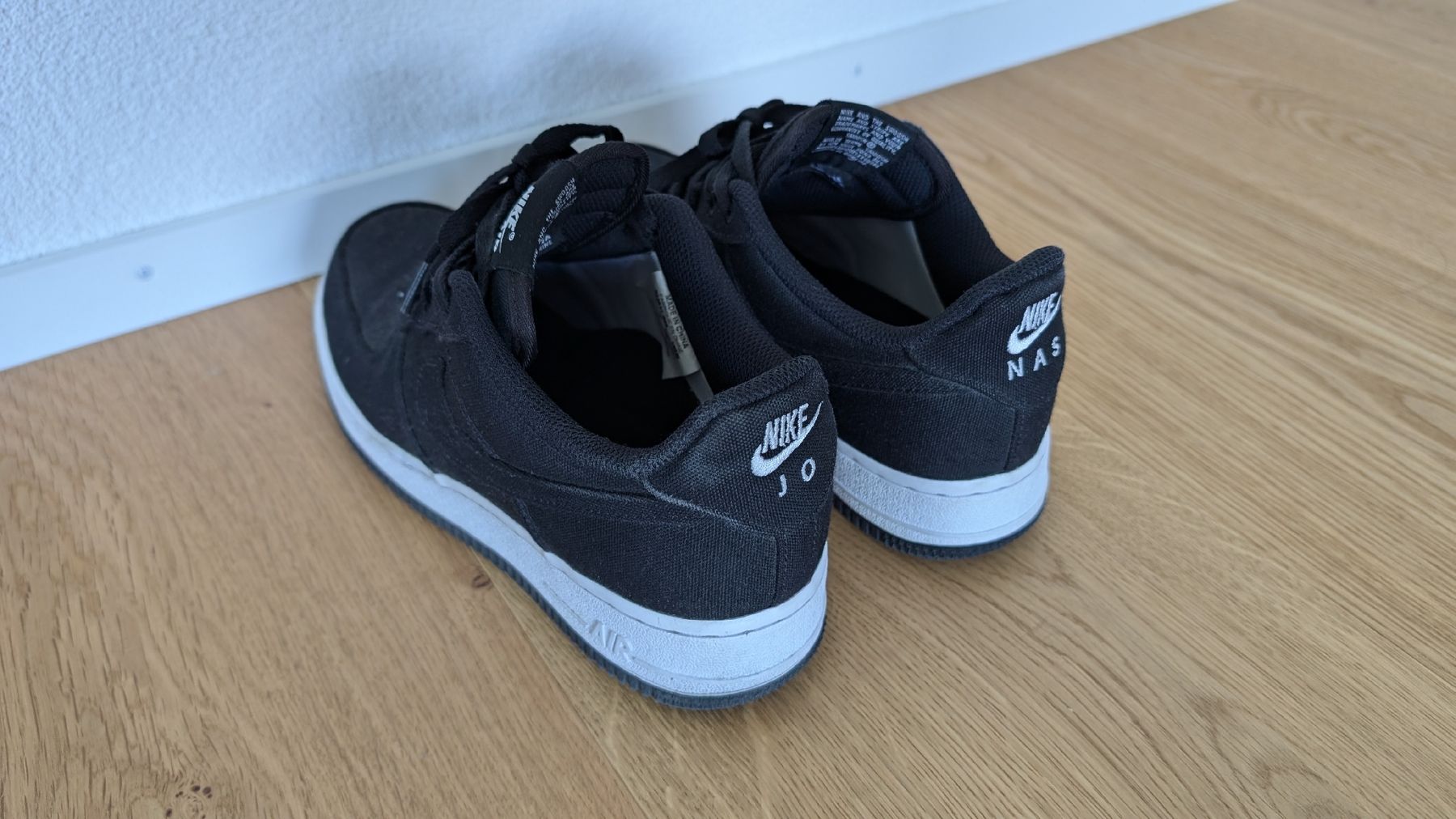 Scarpe da uomo: Nike Air Force 1 Schwarz Weiss Stoff – Usato da Wangen SZ venduto da jarheit 5