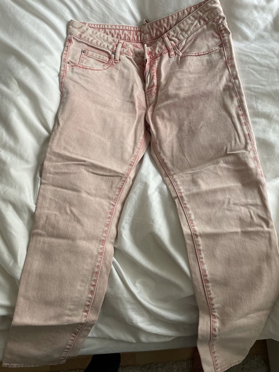 Dsquared2 Jeans: Dsquared Jeans – Nuovo (secondo la descrizione) da Zunzgen venduto da mel_y6w2
