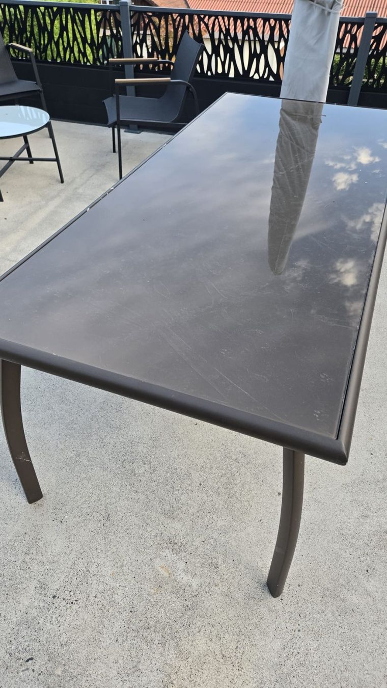 Tavoli: Grande table d'extérieure – Usato da Crémines venduto da Blakedrake 1