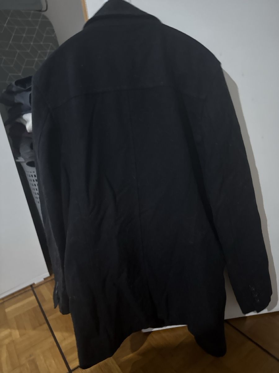 Giacche: Veste noir H&M  – Usato da Cartigny venduto da Kelly.11 1