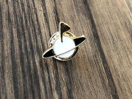 Pin Anstecker Planet Saturn Golf