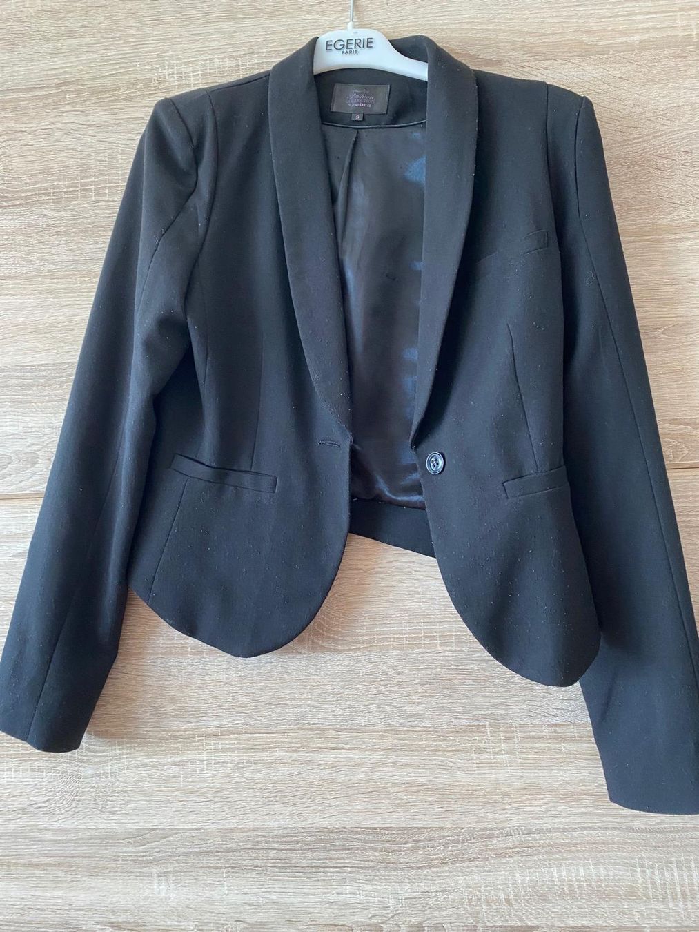 Zebra Jacken: Blazer noir – Gebraucht aus Montreux von Izapechee