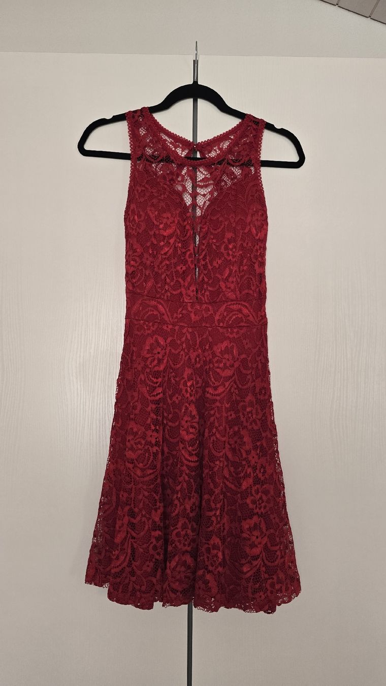 Kleider: Abend- oder Partykleid, Grösse S, NEU – Neu (gemäss Beschreibung) aus Mägenwil von tam_2wvd