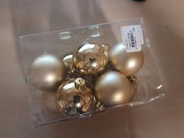 Weihnachtskugeln golden