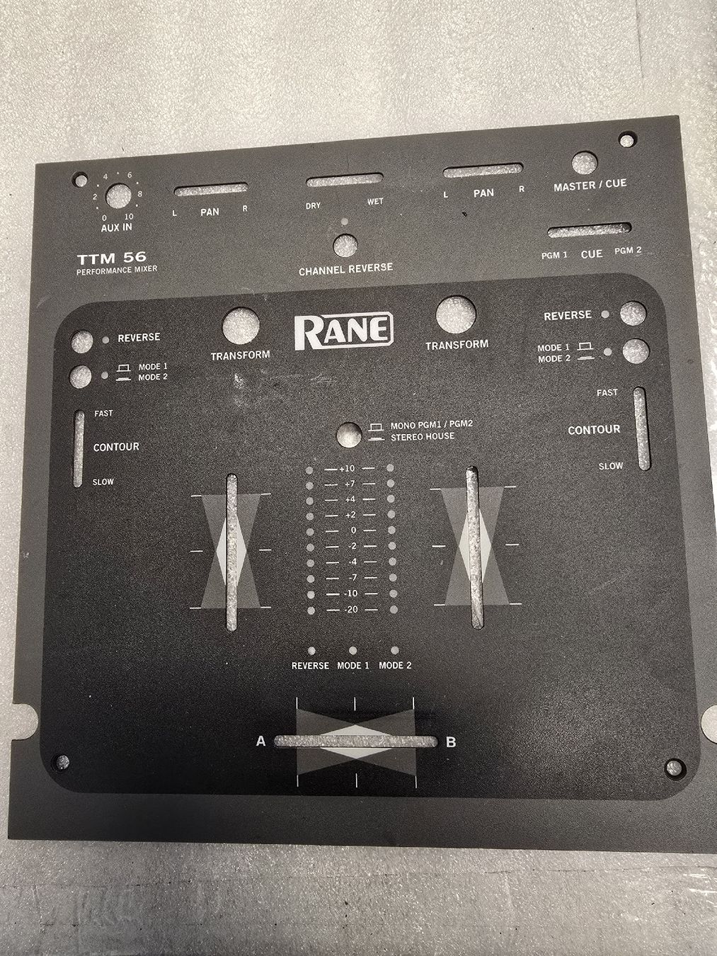 Rane Console di mixaggio: Rane TTM 56 MIXER PLATE – Nuovo (secondo la descrizione) da Zürich venduto da Roy-Events-Zurich