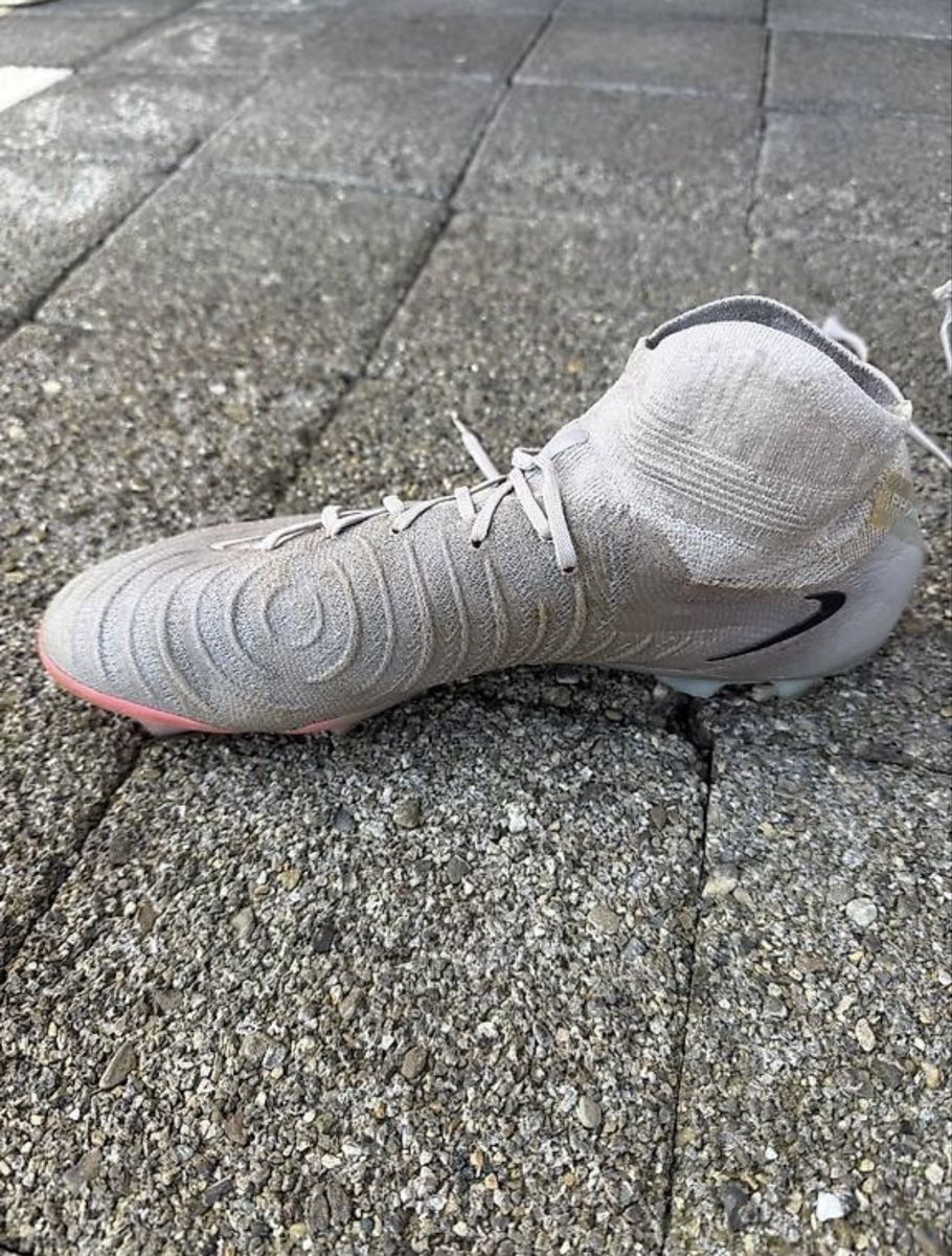 Nike Scarpe da uomo: Nike Phantom Vision Elite FG inkl. original Nike Beutel – Usato da Zürich venduto da davide_damiani11 1