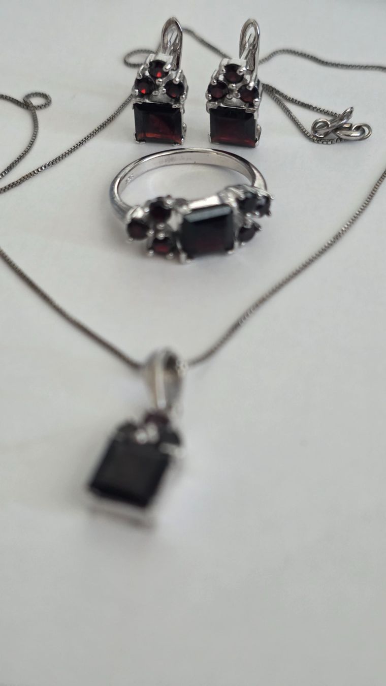 Altri gioielli: Wunderschönes Schmuckset, Ring, Kette, Ohrringe Silber 925 – Usato da Wittenbach venduto da rose_rosi 1