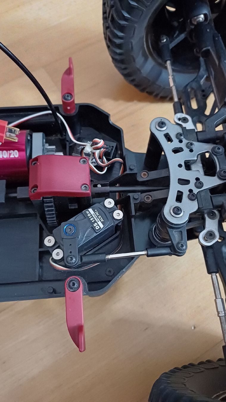 Thunder Tiger RC Modellbau: Thunder Tiger Mt4 Rot 1A Zustand mit Led – Gebraucht aus Kloten von Epoxygalaxy.ch 8