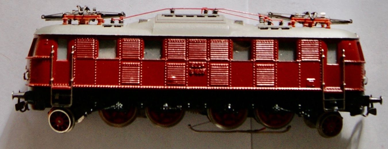 Märklin Modellini di ferrovie: Locomotive digitale Marklin 3024 – Usato da Morrens VD venduto da alain50 1