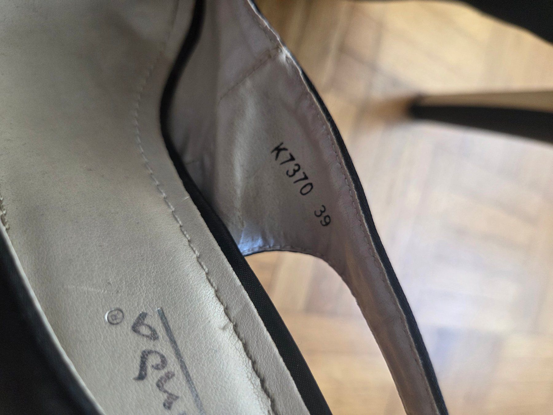 Scarpe da donna: Highheels Gr. 39 – Usato da Basel venduto da Roundtrip 4