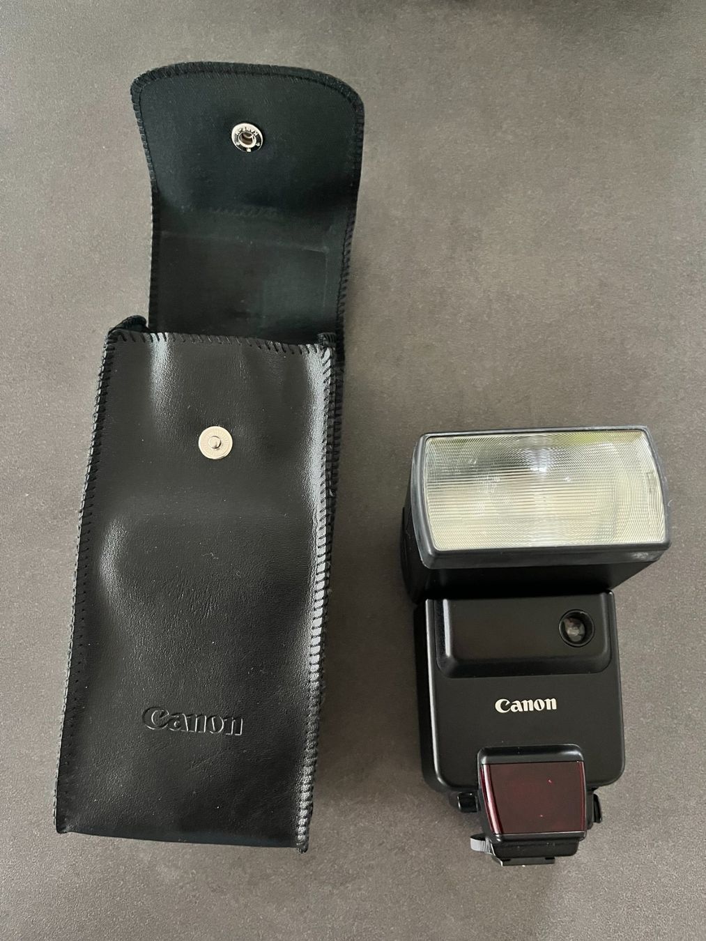 Canon Fotocamera: Canon EOS-1 mit drei top Objektiven, Blitz und Tasche – Usato da Schinznach Dorf venduto da Joyce75 5