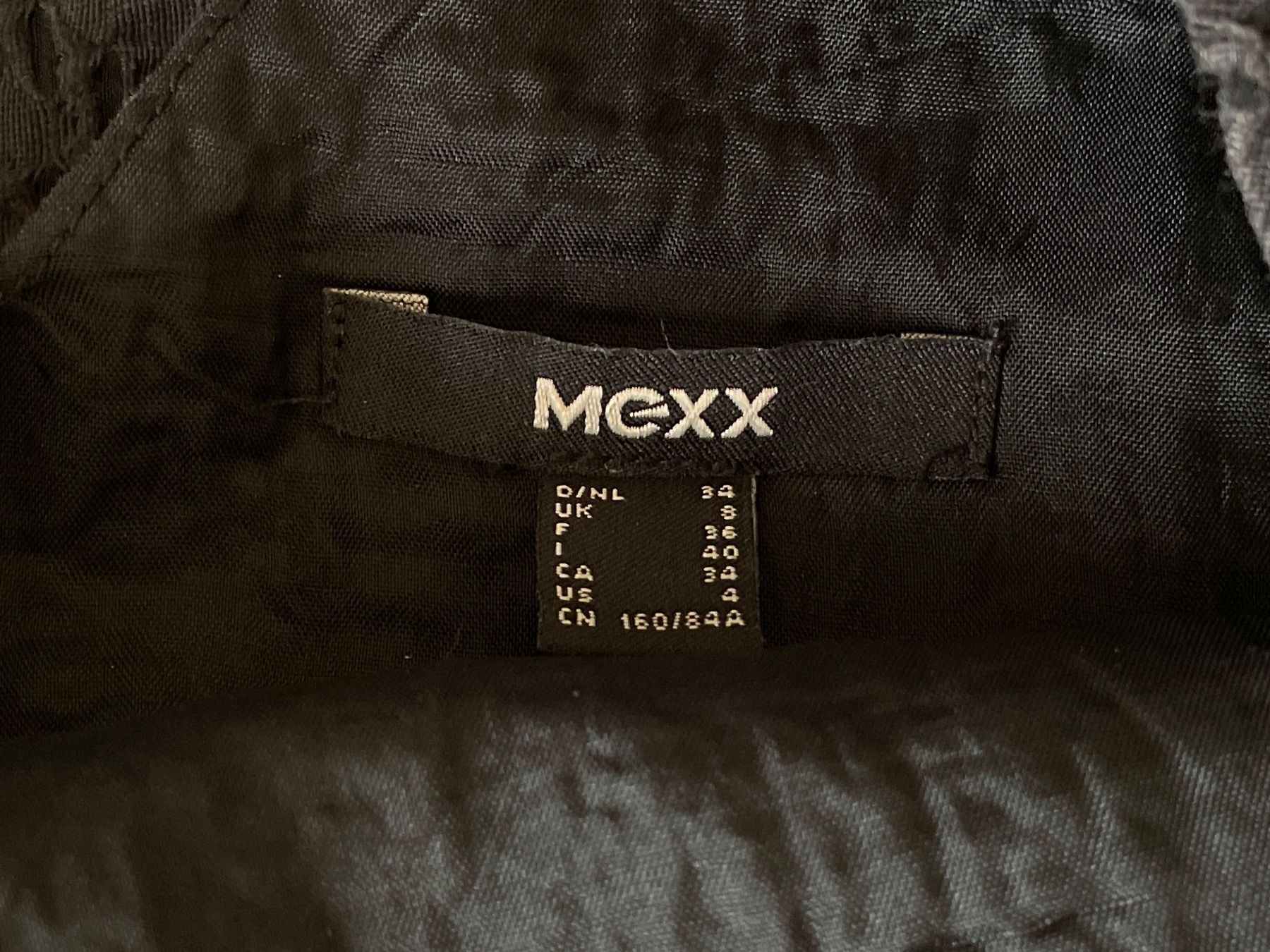 Mexx Robes: Mini von Mexx – Neuf (Voir description) à Meggen par BertaundAnton 1