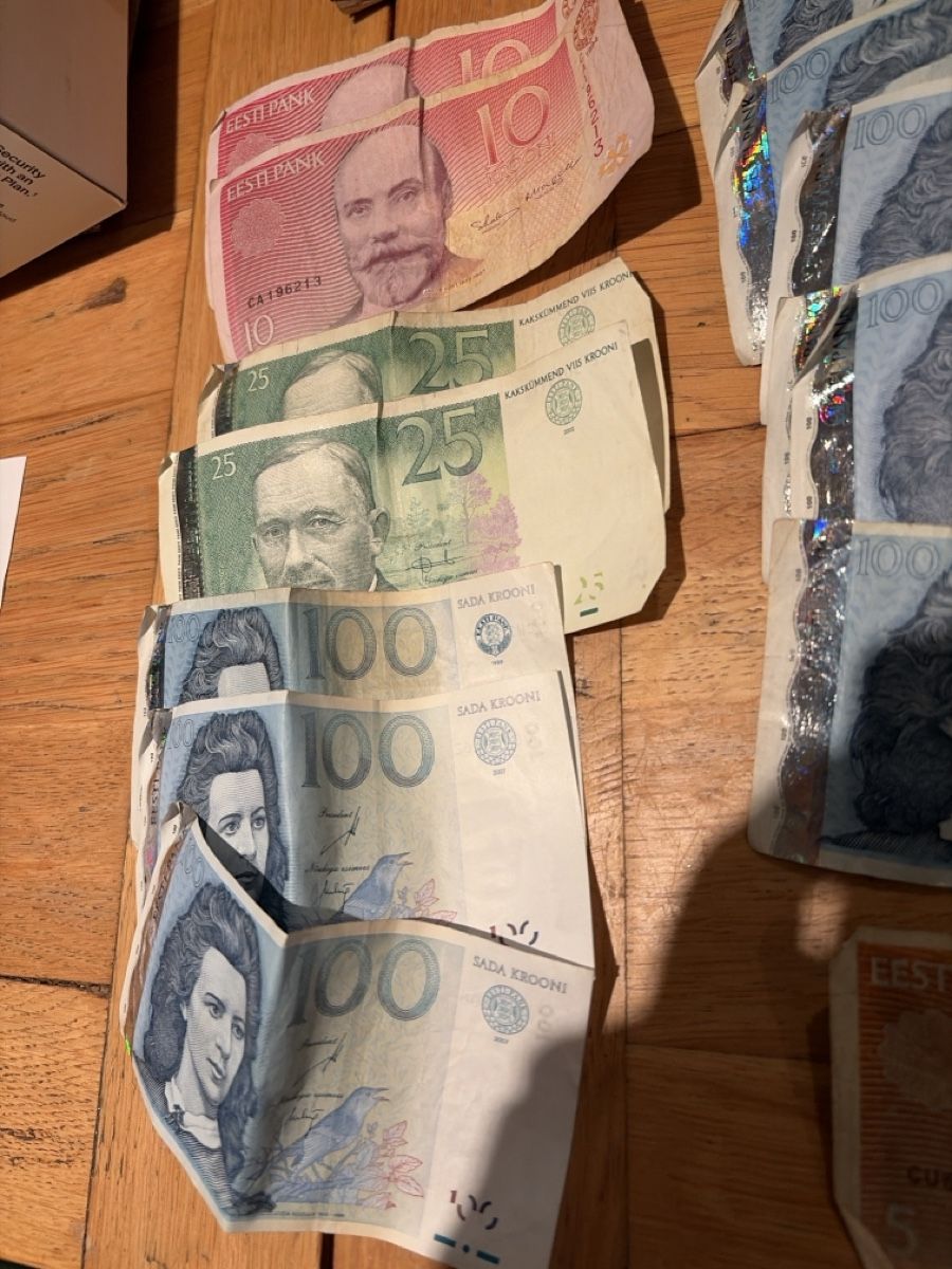 Banconote:  Billets de banque Estonie  – Usato da Echallens venduto da JAR69 1