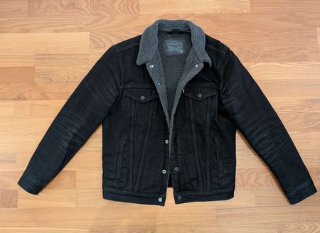 Levi's Sherpa Denim Jacket Schwarz Gr M (wenig gebraucht)
