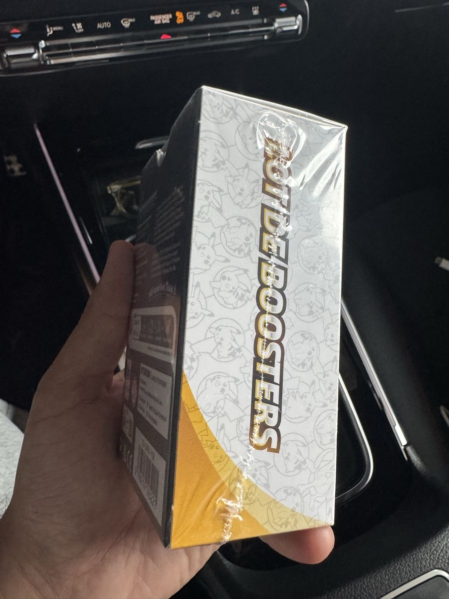 Pokémon Carte collezionabili: Pokemon 30e Anniversaire Booster Box Bundle FR – Nuovo e nell'imballaggio originale da Genève venduto da ana_8jdt 3