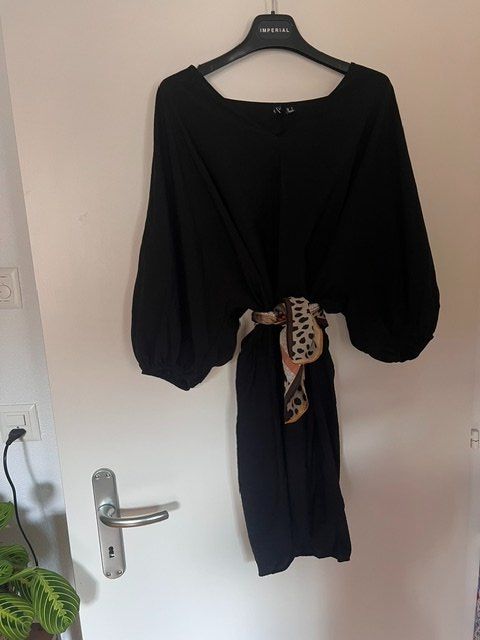 Vero Moda Vestiti: VERO MODA - Robe noire Taille S – Usato da Lausanne venduto da PlusValue_Lausanne 2